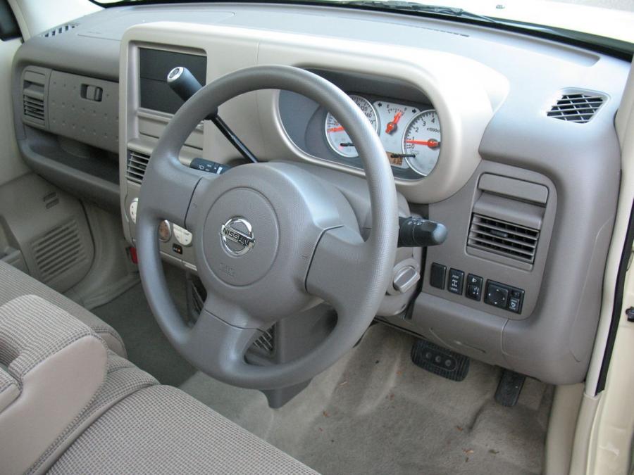  Nissan Cube 2008 года  (фото 45 из 61)